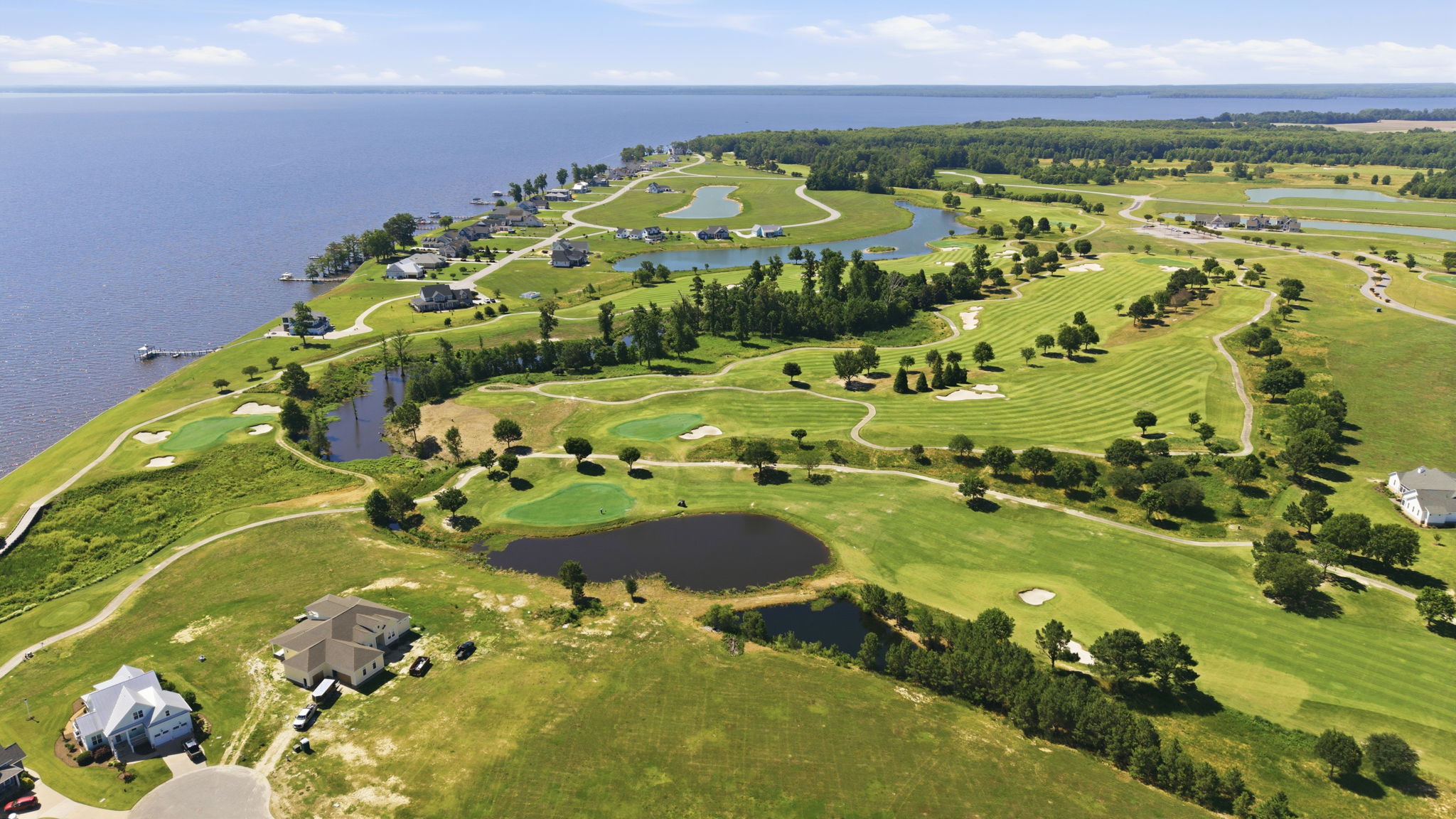 Aerial view of the Occano public golf course